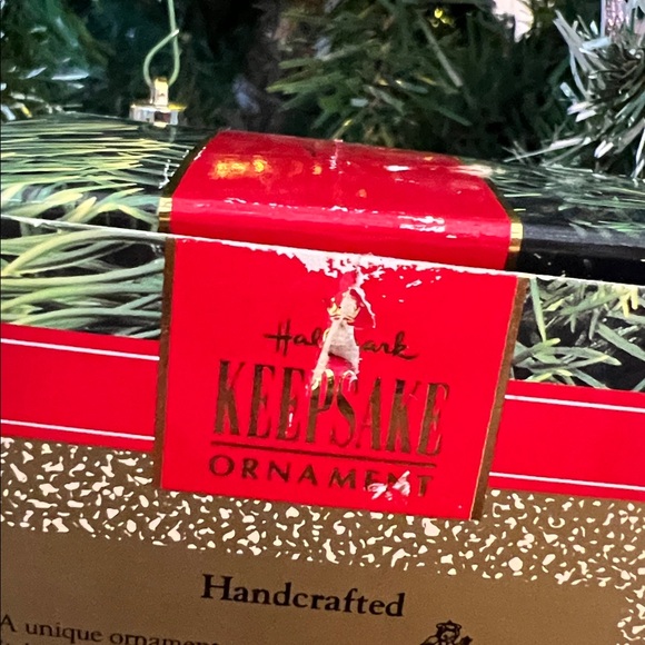 VINTAGE 1990 Hallmark Keepsake "Starlight Angel" Magic Light ornament LIGHTS UP! - Picture 5 of 13